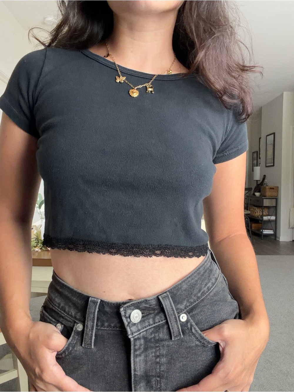Brandy Melville Black Lace Hem Crop Top - Women's Short Sleeve